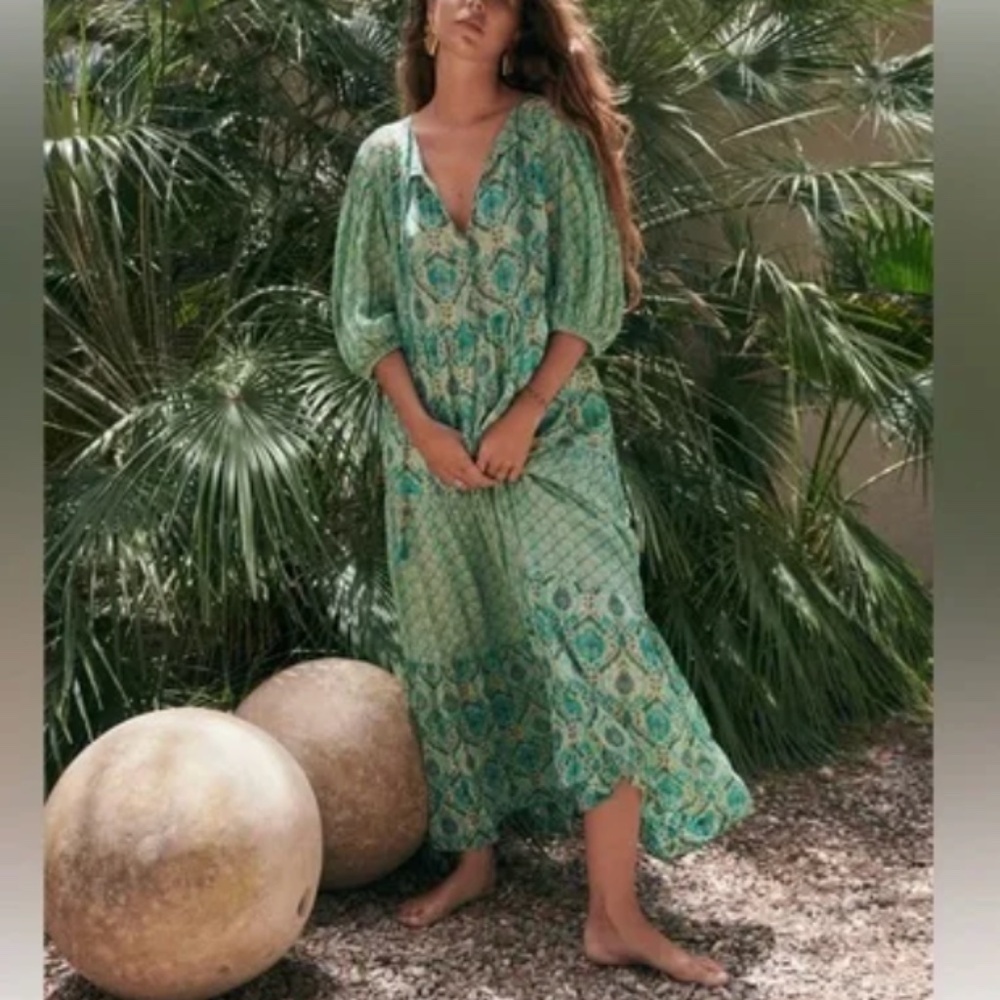 ZARA Boho Metallic Flowy Relaxed Paisley Maxi Dress Green/Cream Size Medium
